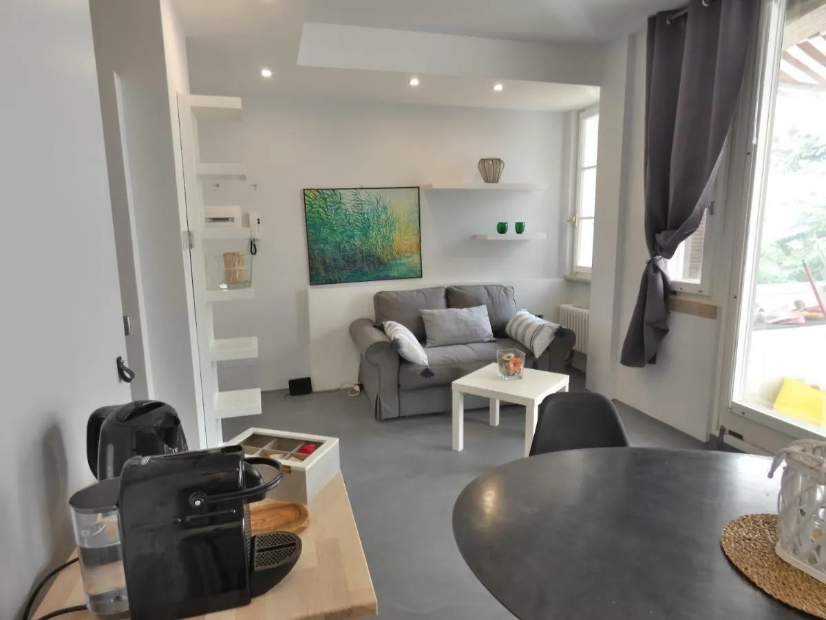 Penthouse Sirmione Close The Lake 0*,