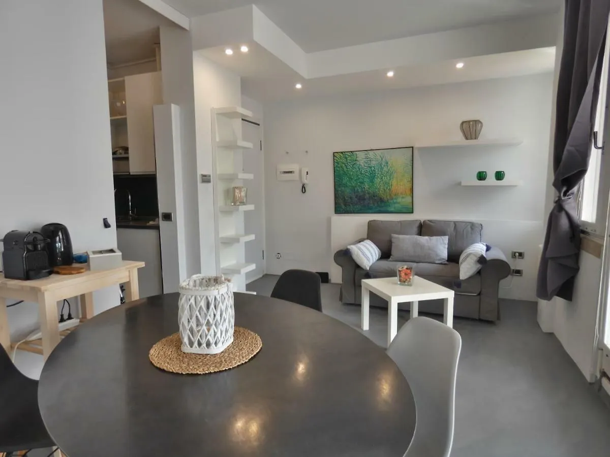 Apartment Penthouse Sirmione Close The Lake Italy